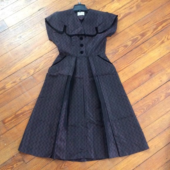 Vintage 40’s structured taffeta dress - Picture 1 of 7